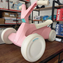 Cargar imagen en el visor de la galería, BERG Go2 Pink | Demo