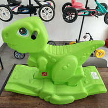 Cargar imagen en el visor de la galería, STEP2 Dino Rocker | Demo