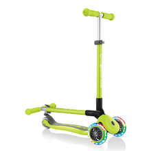 Cargar imagen en el visor de la galería, GLOBBER Primo Plegable LED Verde